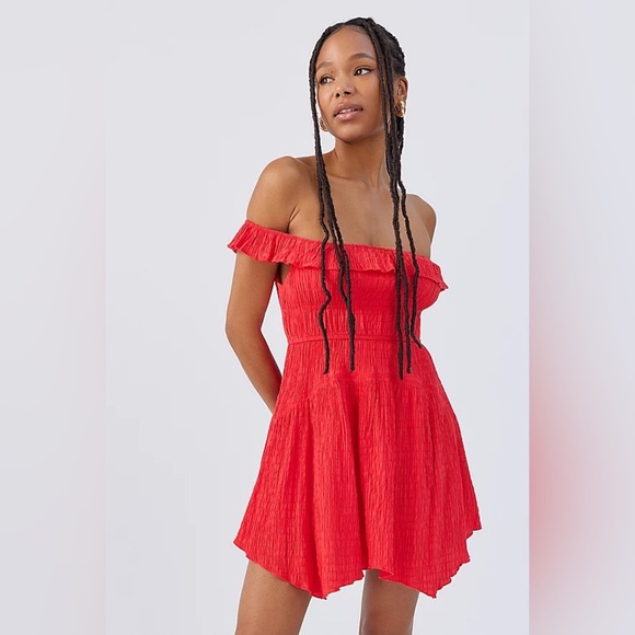 Urban Outfitters Aubrey Off-The-Shoulder Mini Dress NWT Small - Picture 1 of 12